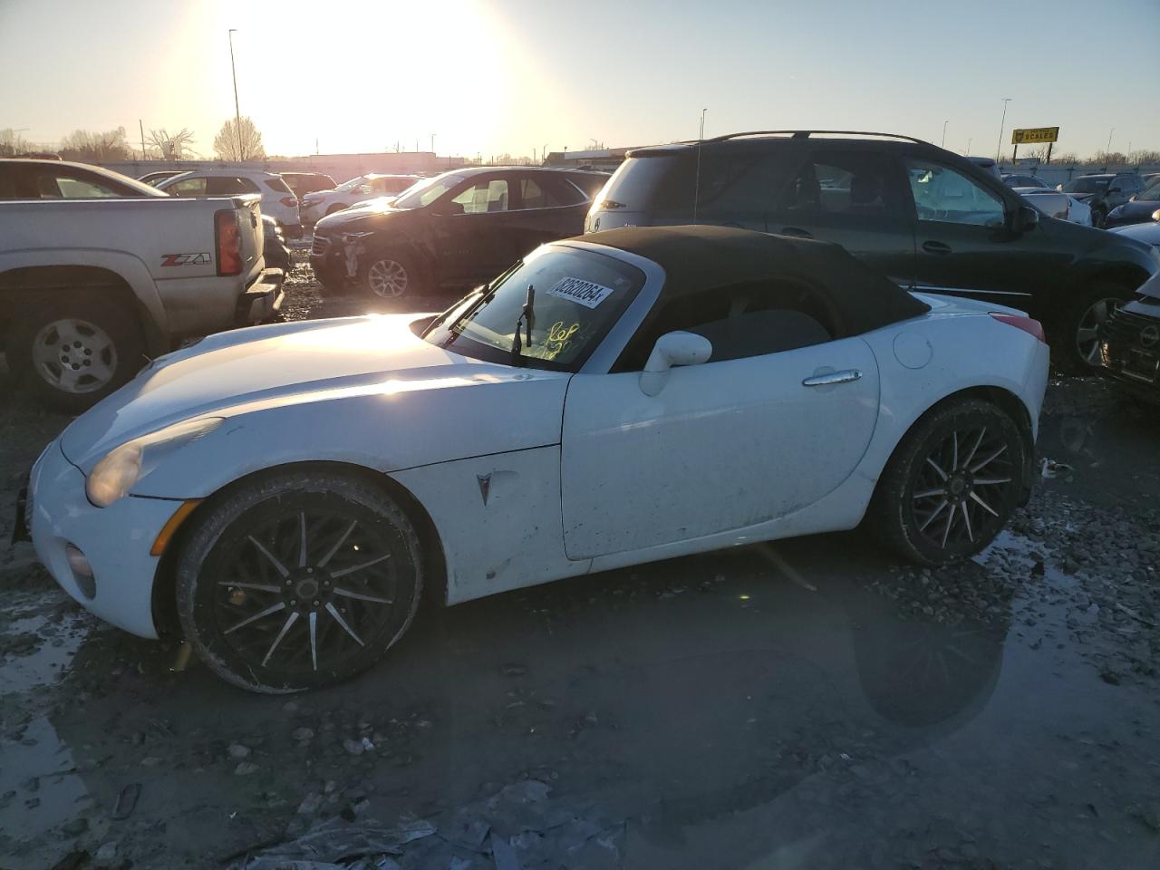 2009 Pontiac Solstice for Sale in Cahokia Heights, IL - All Over