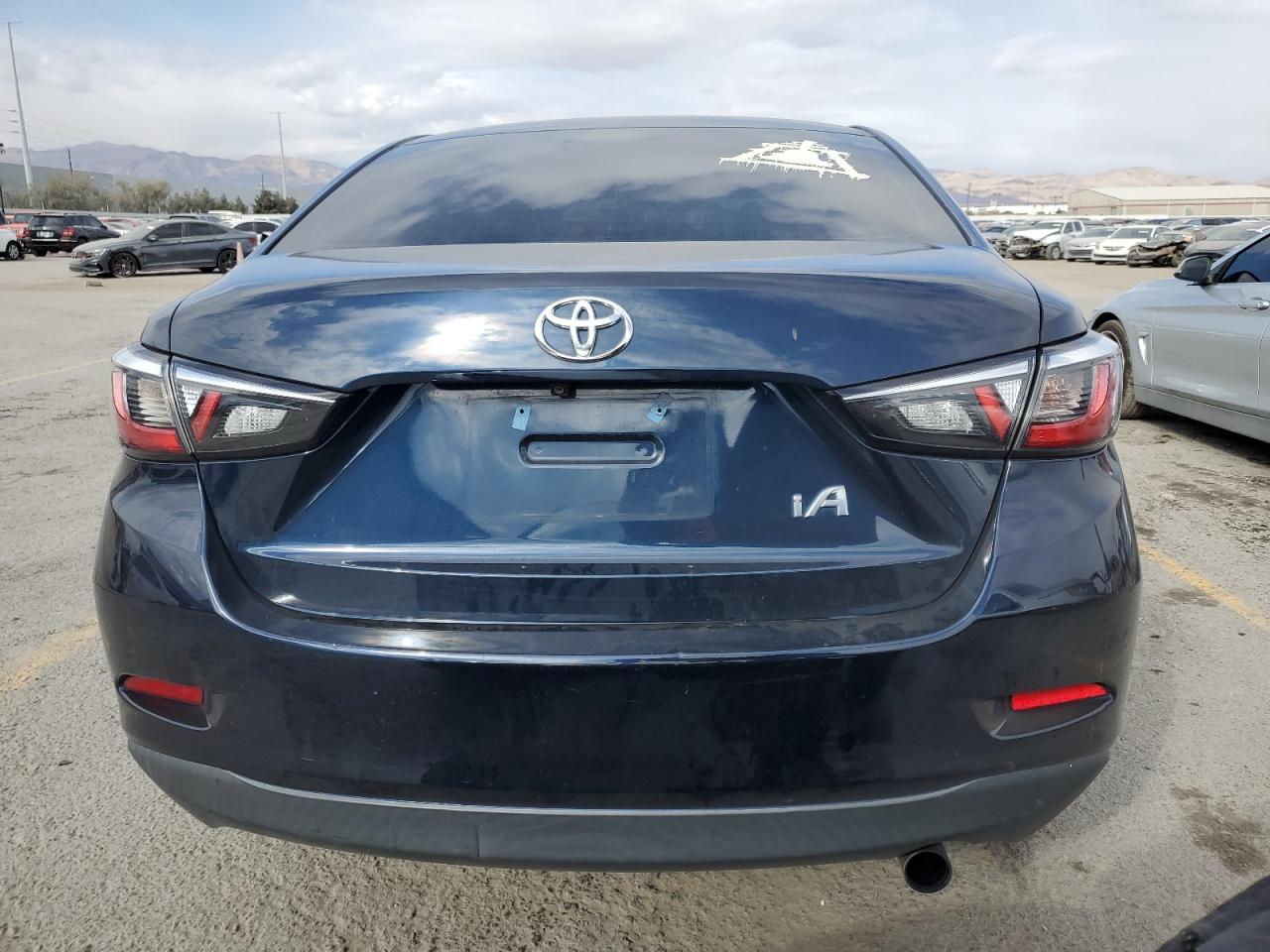2018 Toyota Yaris - Image 6