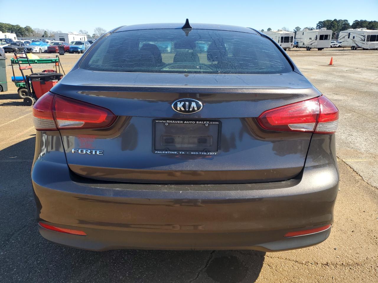 2017 Kia Forte - Image 6