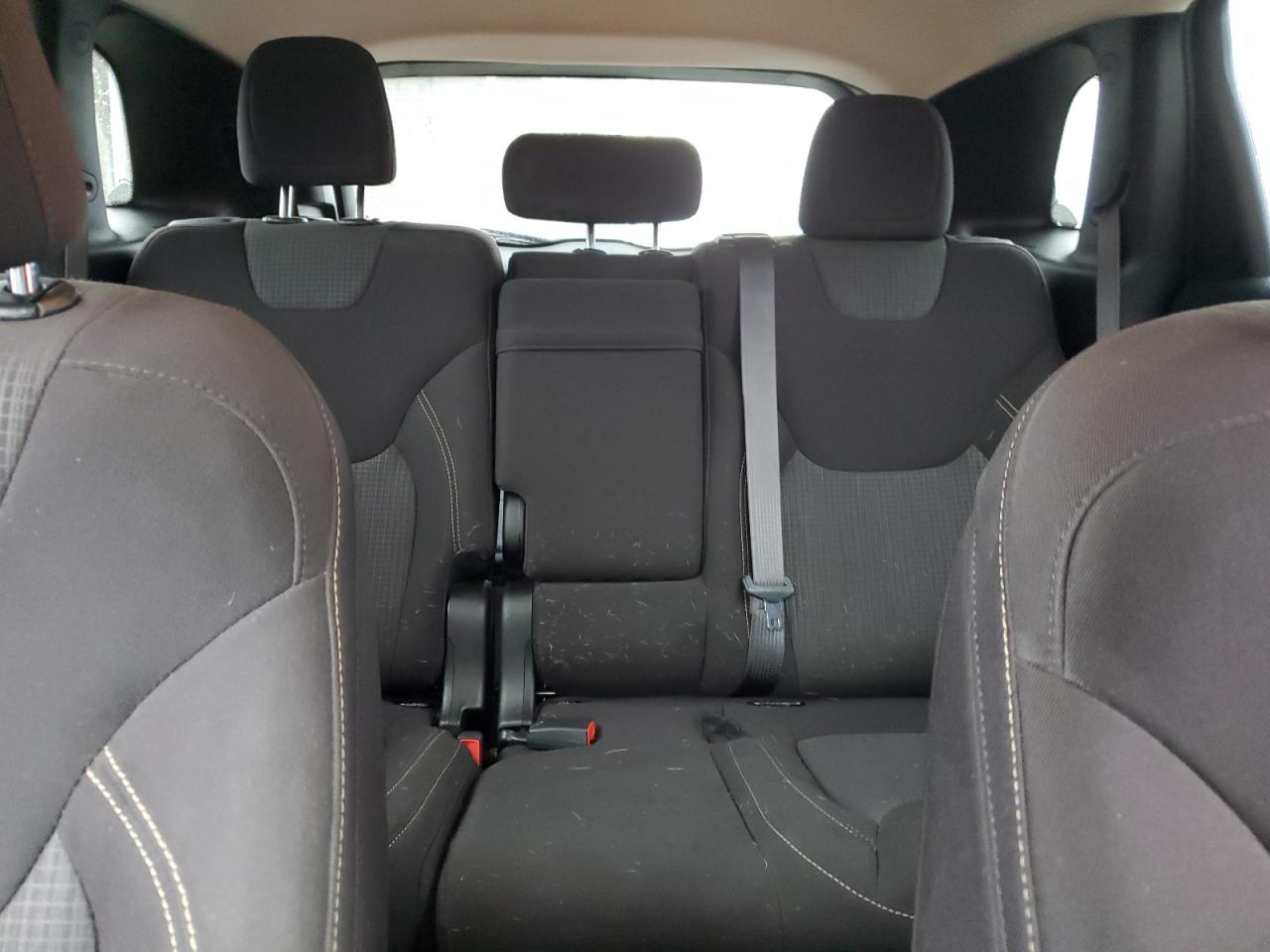 2017 Jeep Grand Cherokee - Image 10