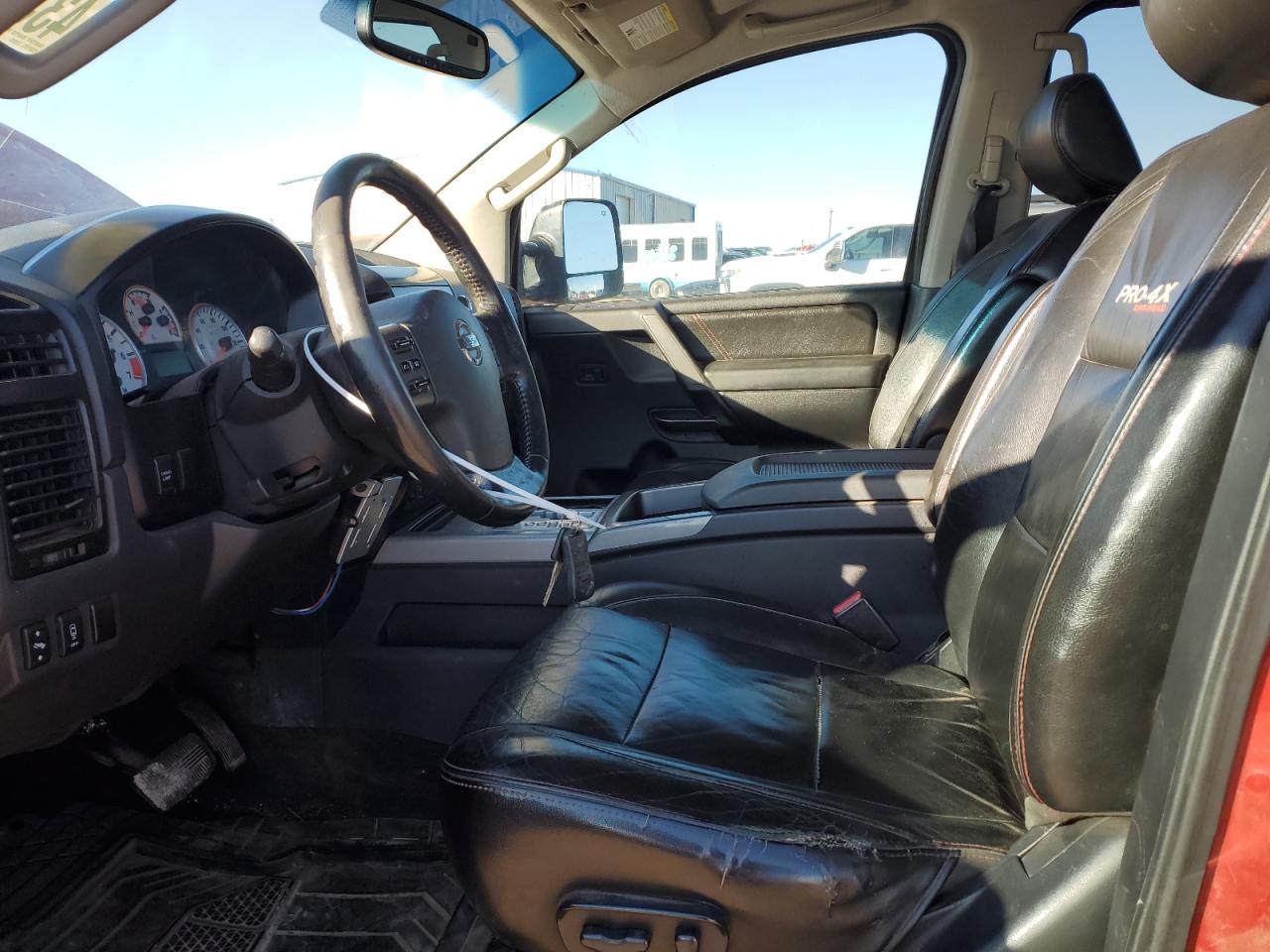 2012 Nissan Titan - Image 7