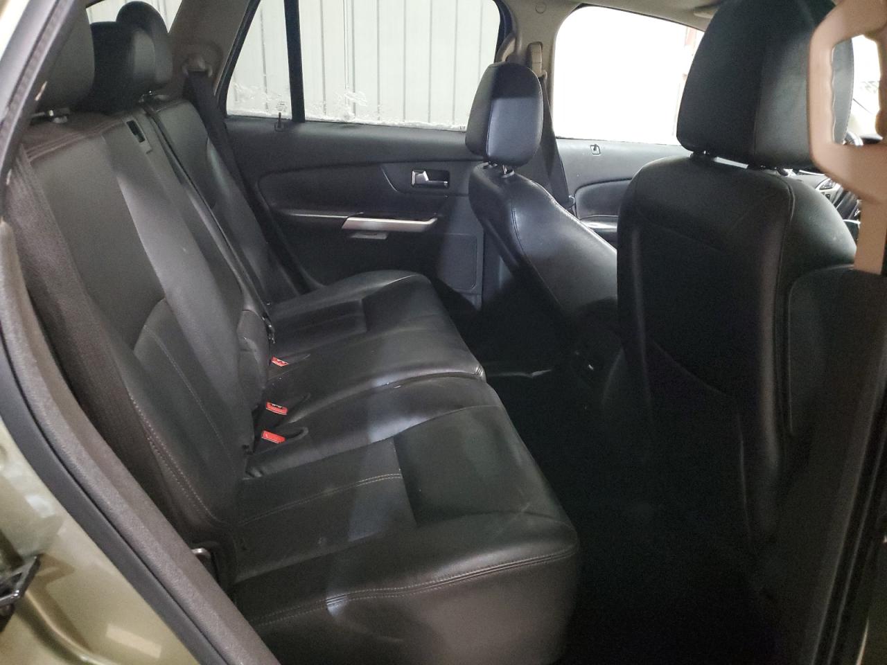 2012 Ford Edge - Image 12