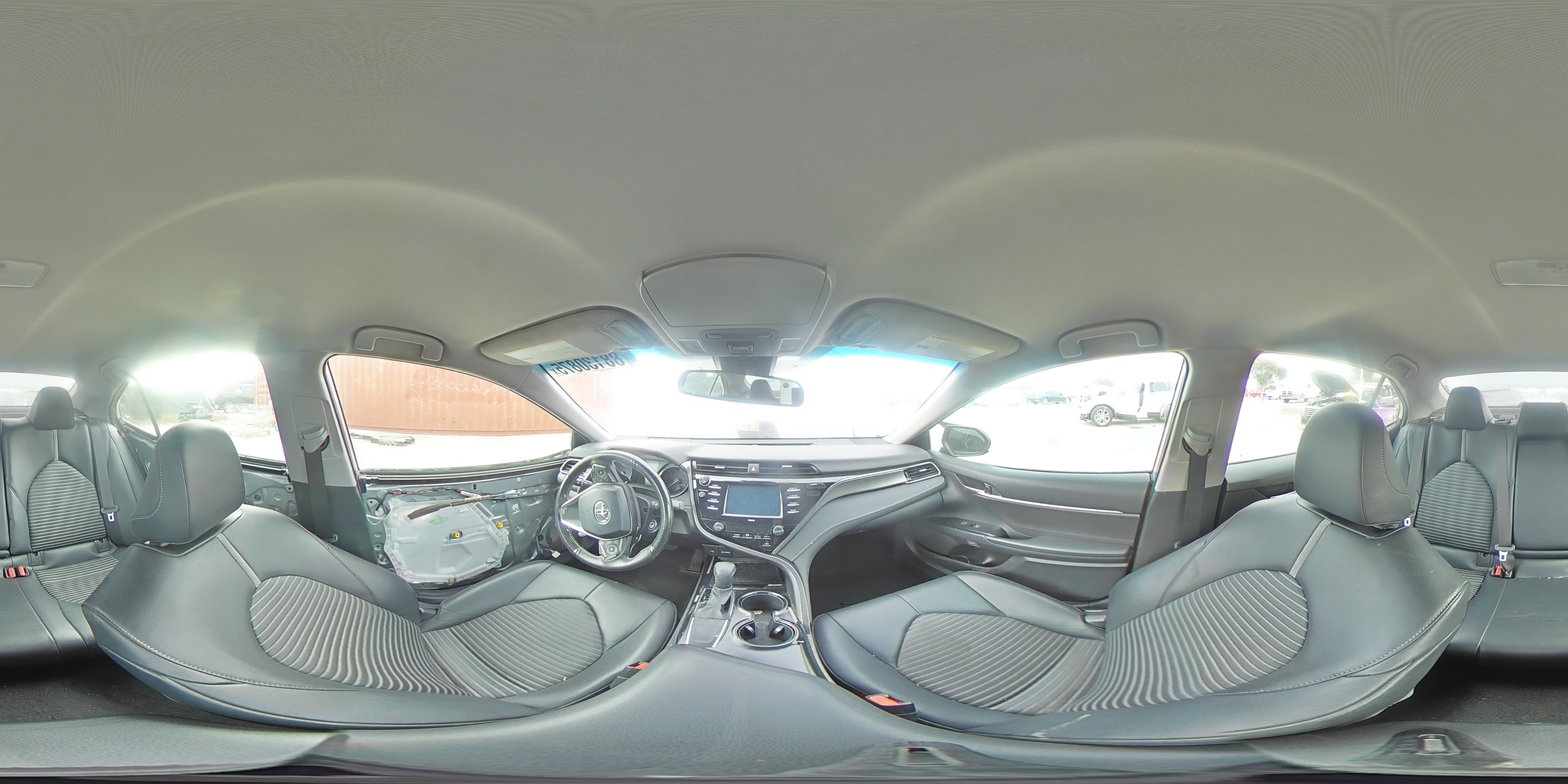 2020 Toyota Camry - Image 13