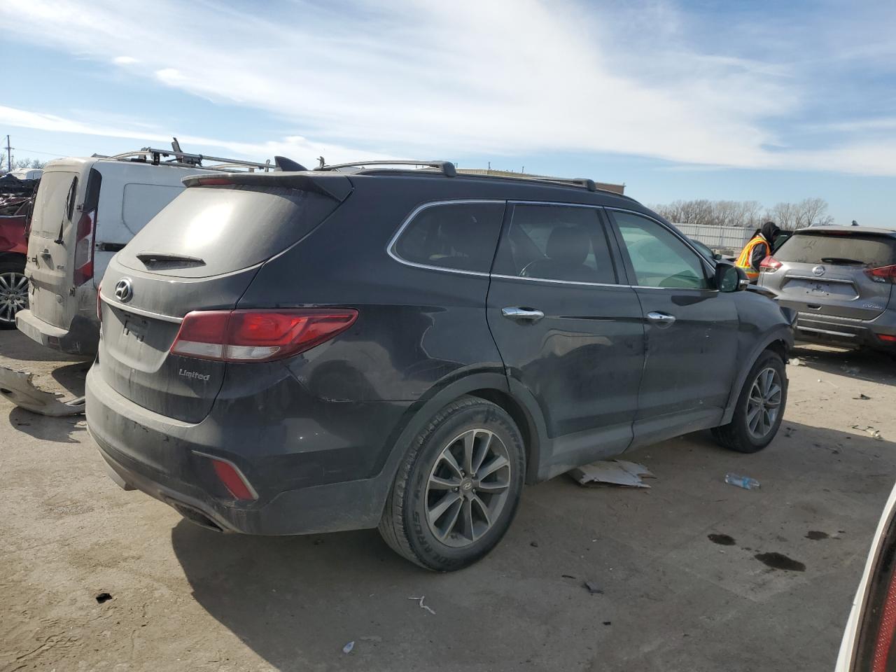 2017 Hyundai Santa Fe - Image 3
