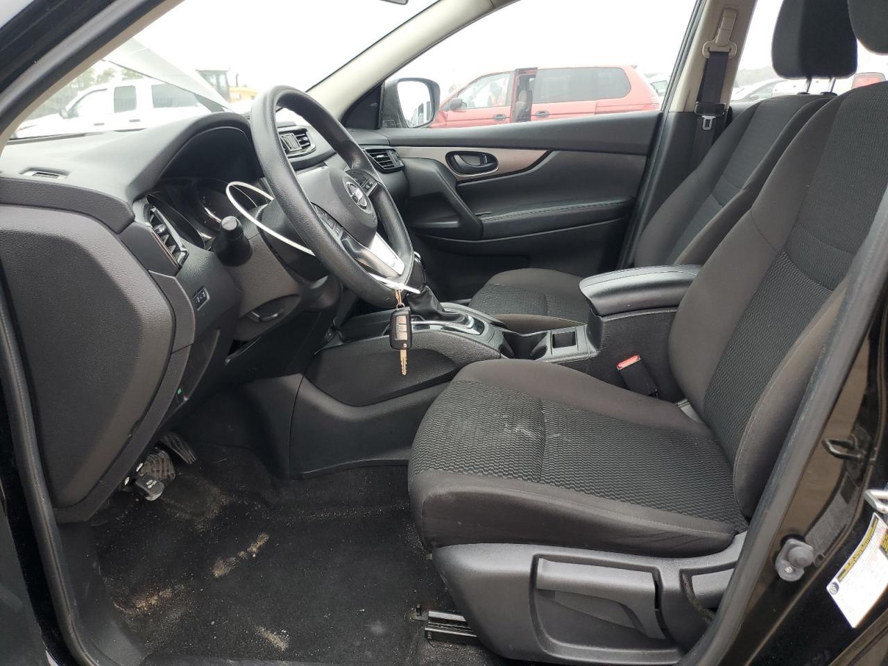 2018 Nissan Rogue - Image 7