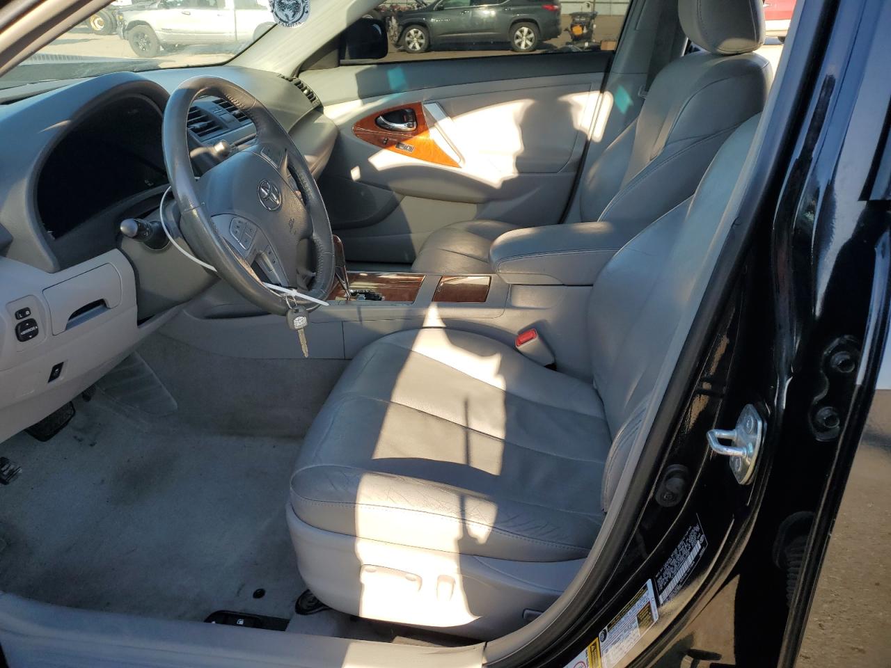 2010 Toyota Camry - Image 7