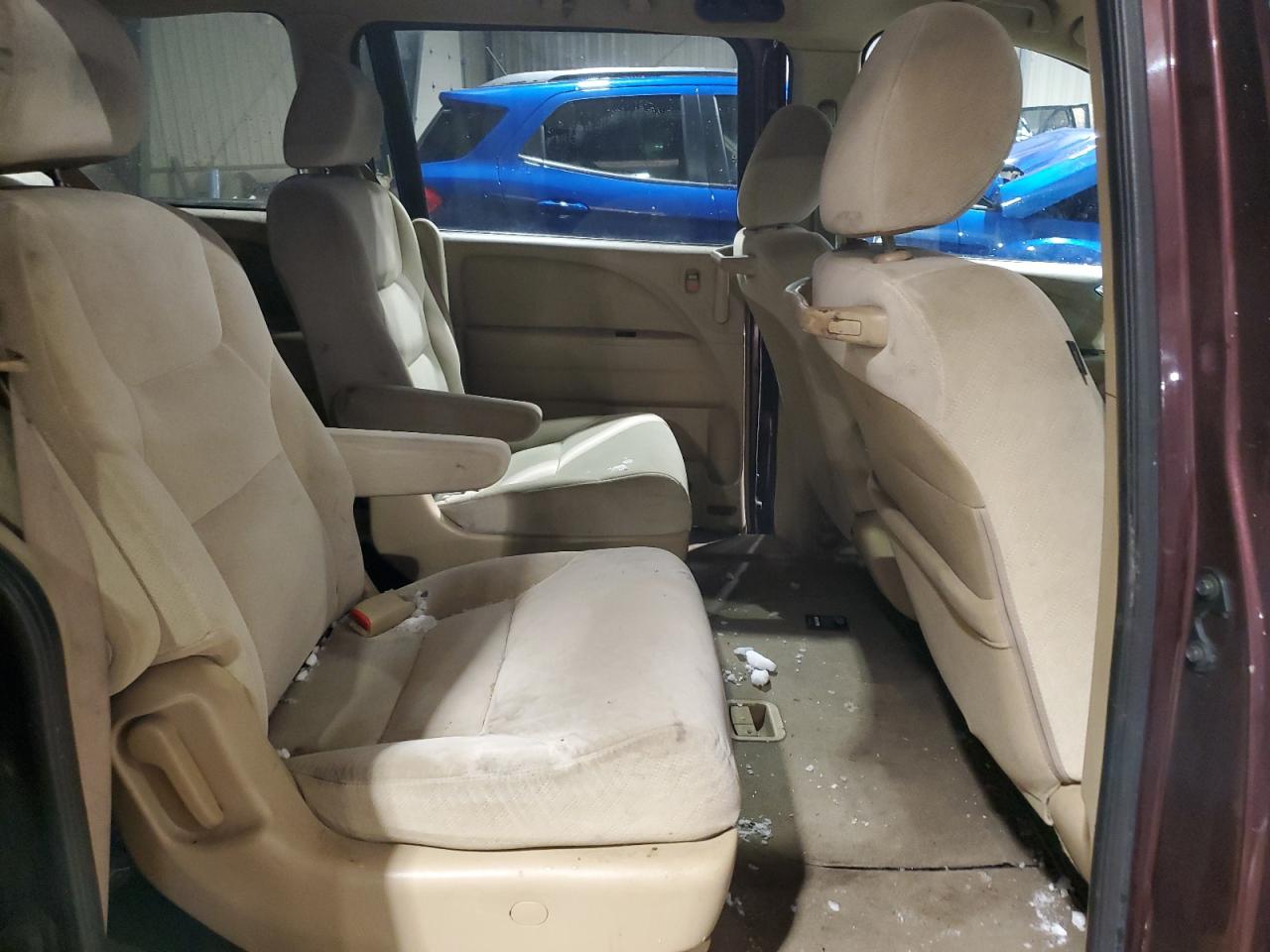 2010 Honda Odyssey - Image 11