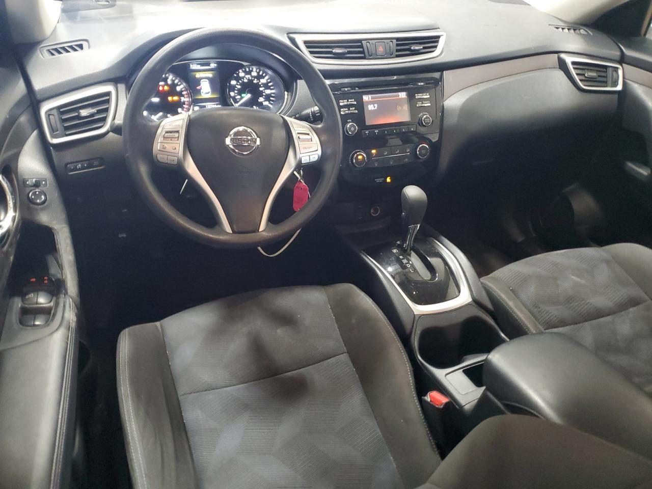 2015 Nissan Rogue - Image 8