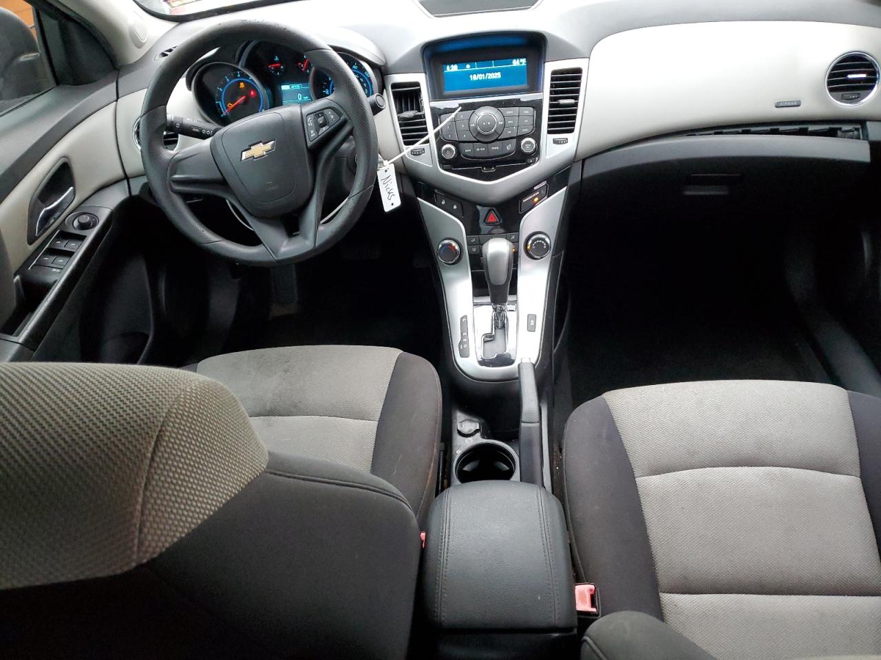 2013 Chevrolet Cruze - Image 8