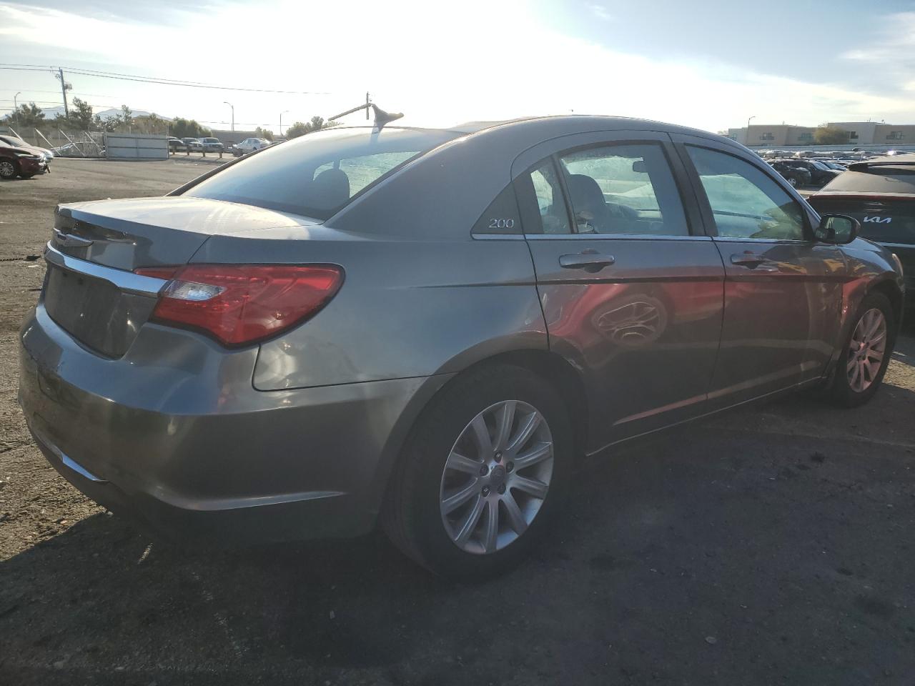 2013 Chrysler 200 - Image 3