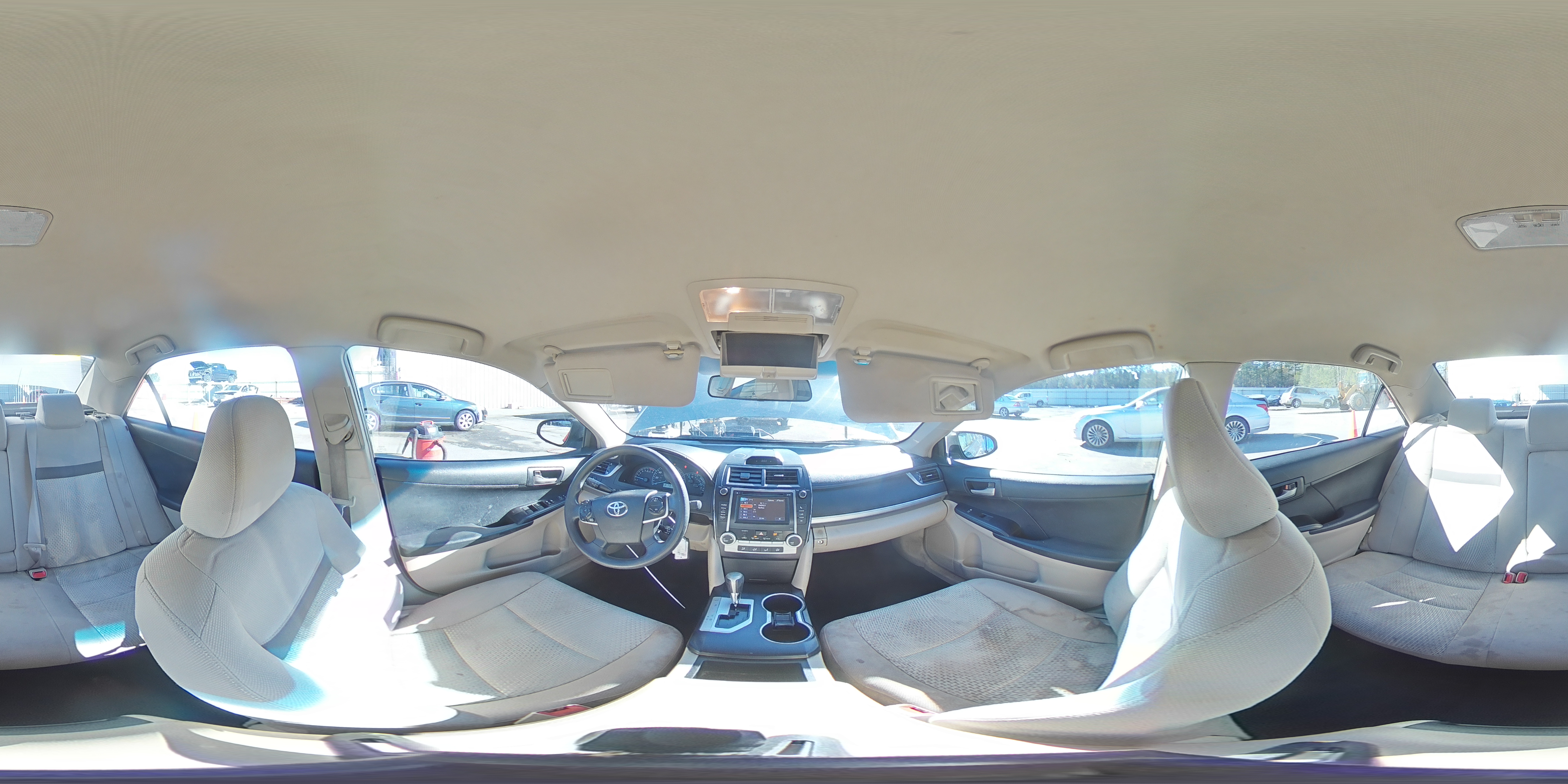 2013 Toyota Camry - Image 15