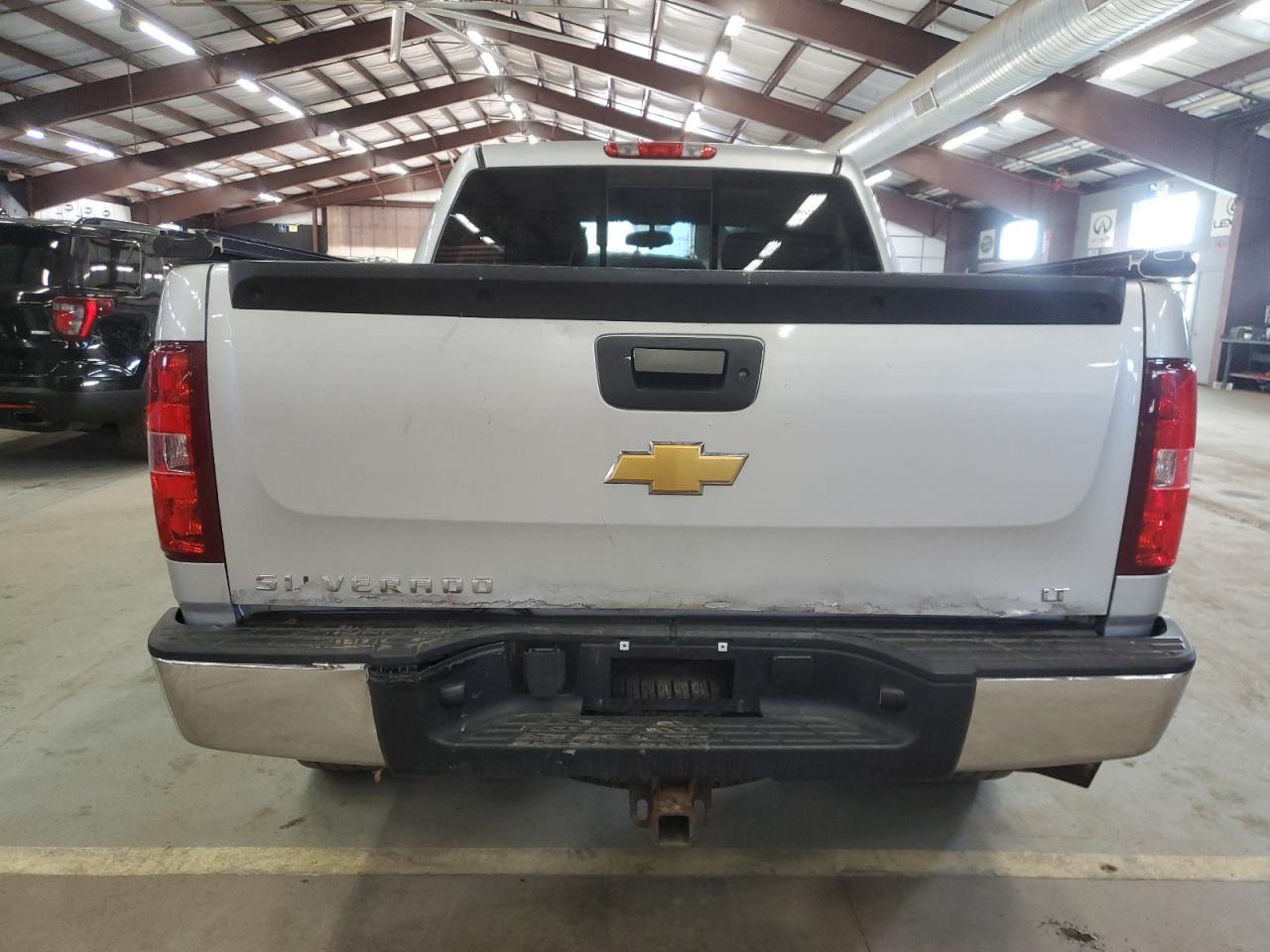 2013 Chevrolet Silverado - Image 6