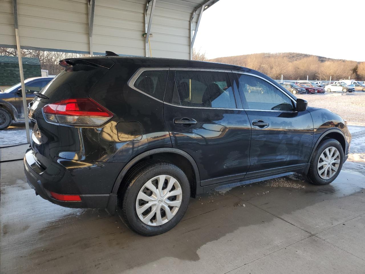 2019 Nissan Rogue - Image 3