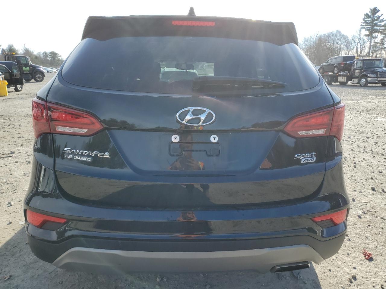 2018 Hyundai Santa Fe - Image 6