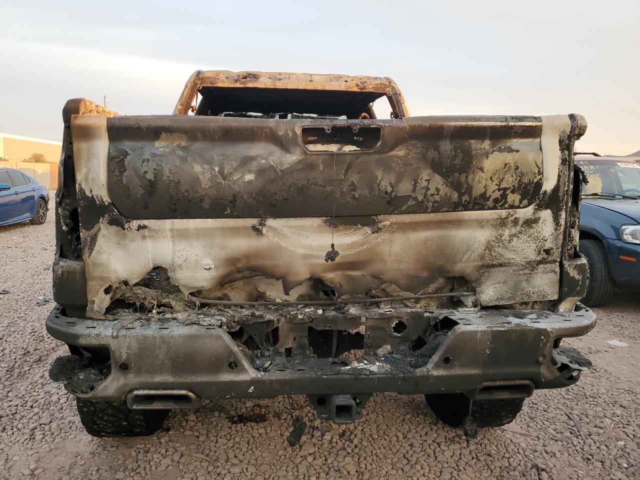 2022 Chevrolet Silverado - Image 6