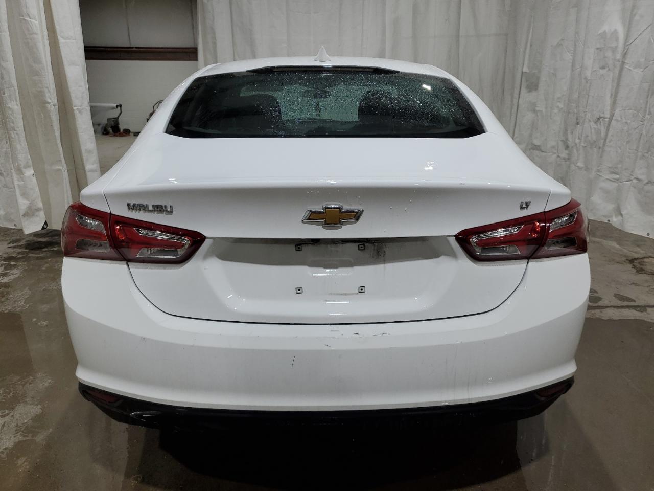 2022 Chevrolet Malibu - Image 6