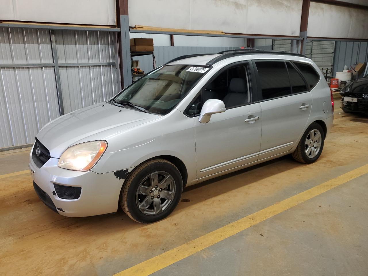 2008 Kia Rondo - Image 1