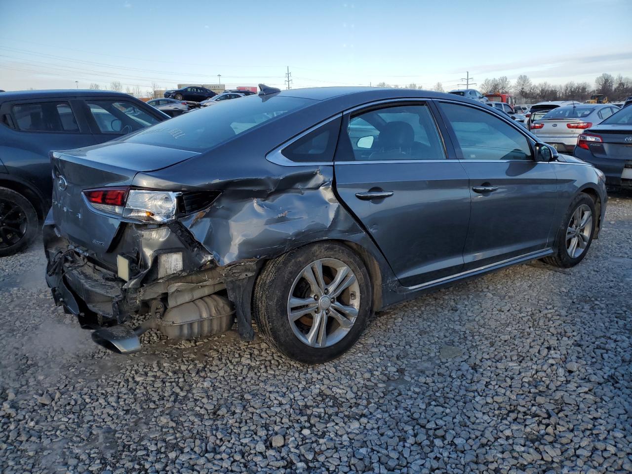 2018 Hyundai Sonata - Image 3