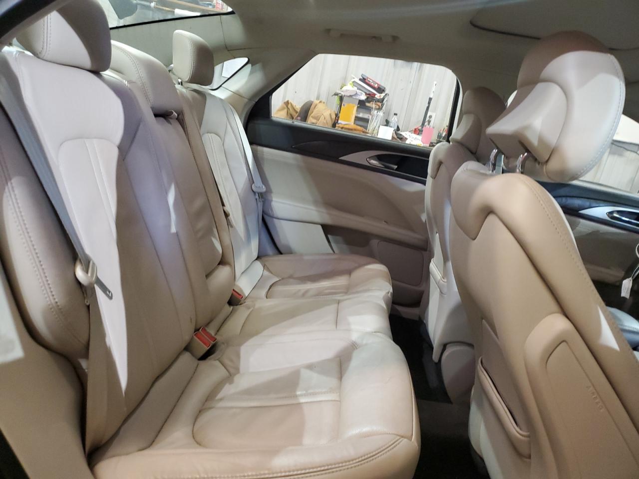 2017 Lincoln MKZ - Image 11