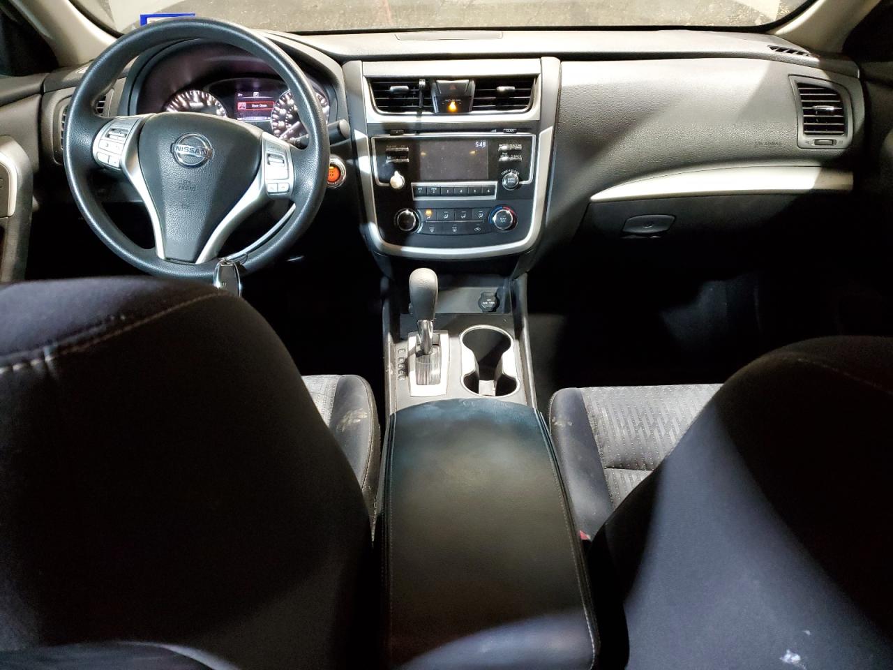 2017 Nissan Altima - Image 8