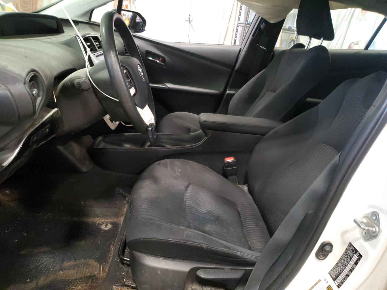 2018 Toyota Prius - Image 7