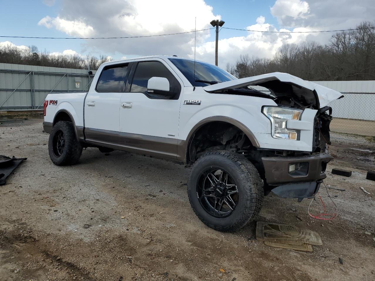 2015 Ford F-150 - Image 4