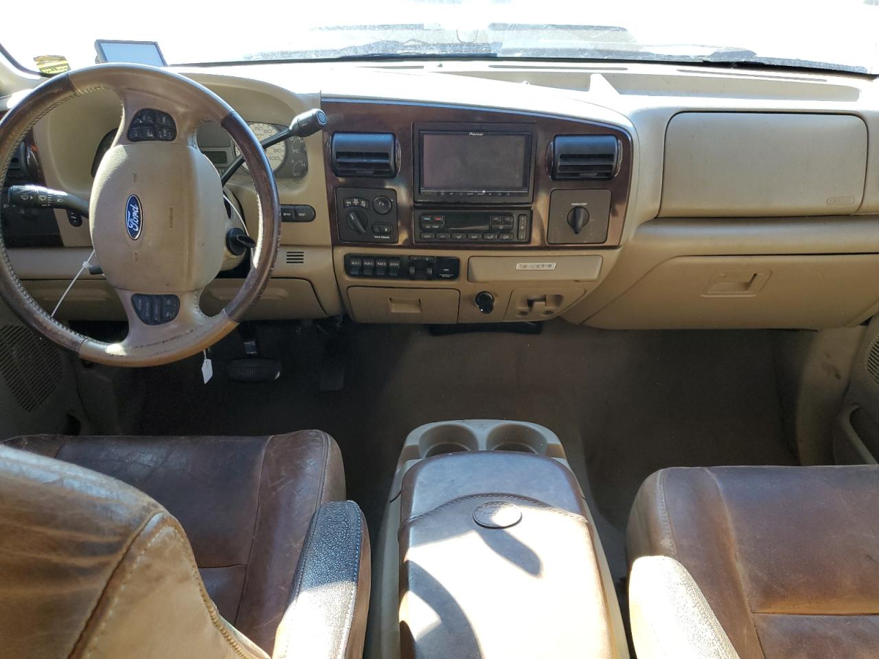 2002 Ford F250 - Image 8