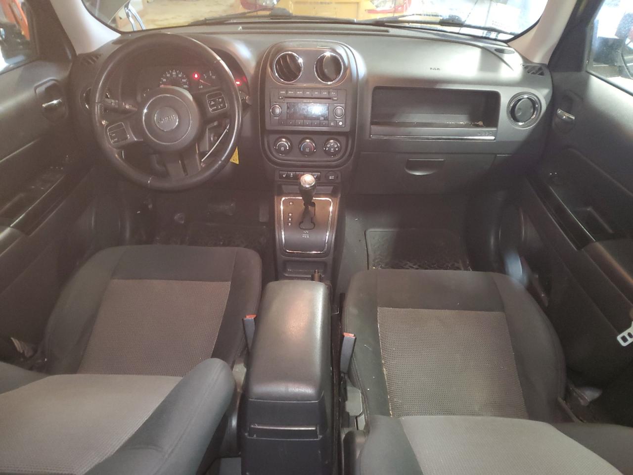 2011 Jeep Liberty (Patriot) - Image 8