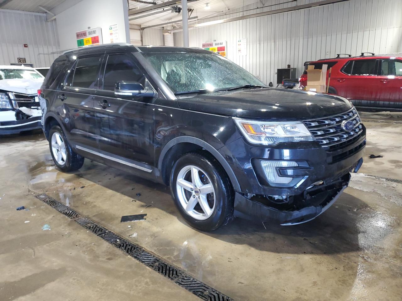2017 Ford Explorer - Image 4