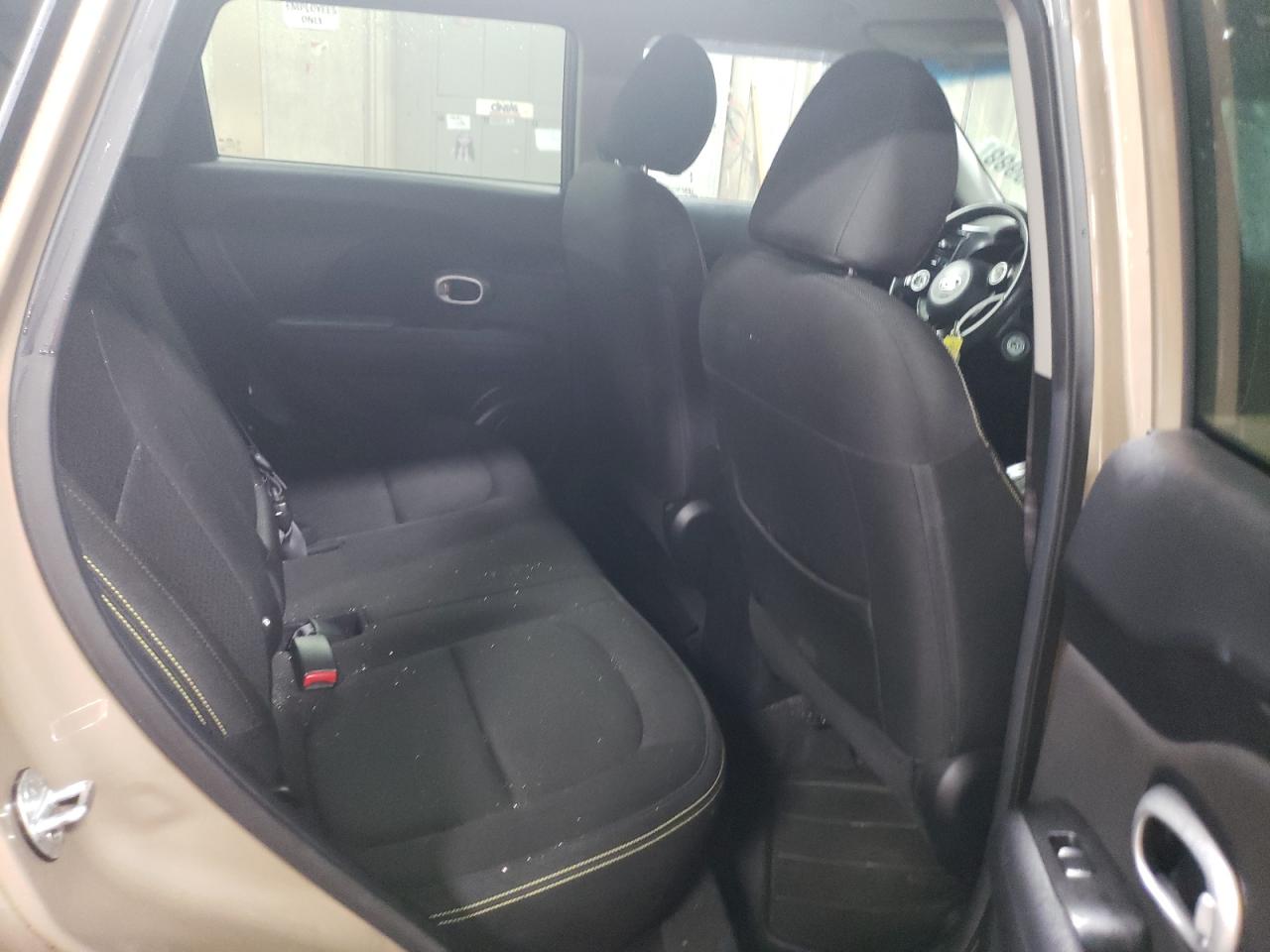 2015 Kia Soul - Image 10