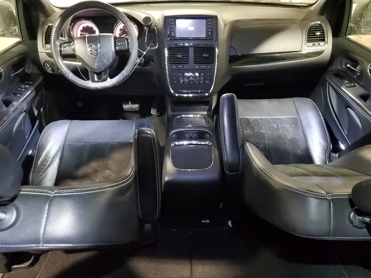 2014 Dodge Caravan - Image 8