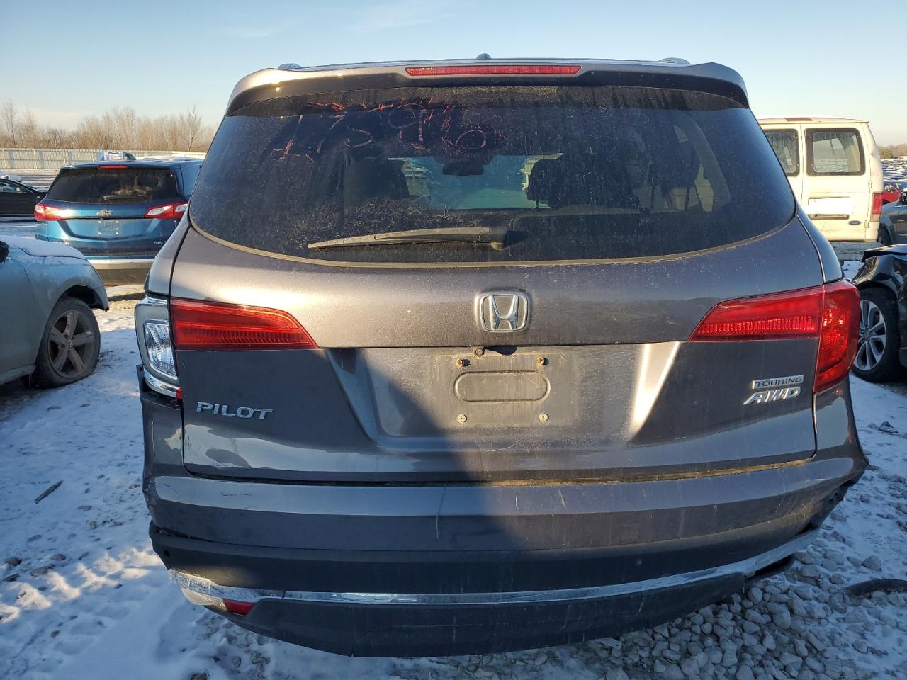 VIN 5FNYF6H96GB017596 2016 HONDA PILOT no.6