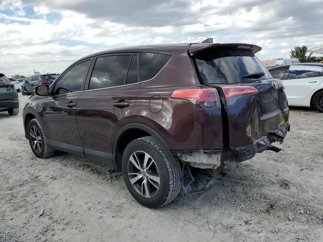 2017 Toyota RAV 4 - Image 2