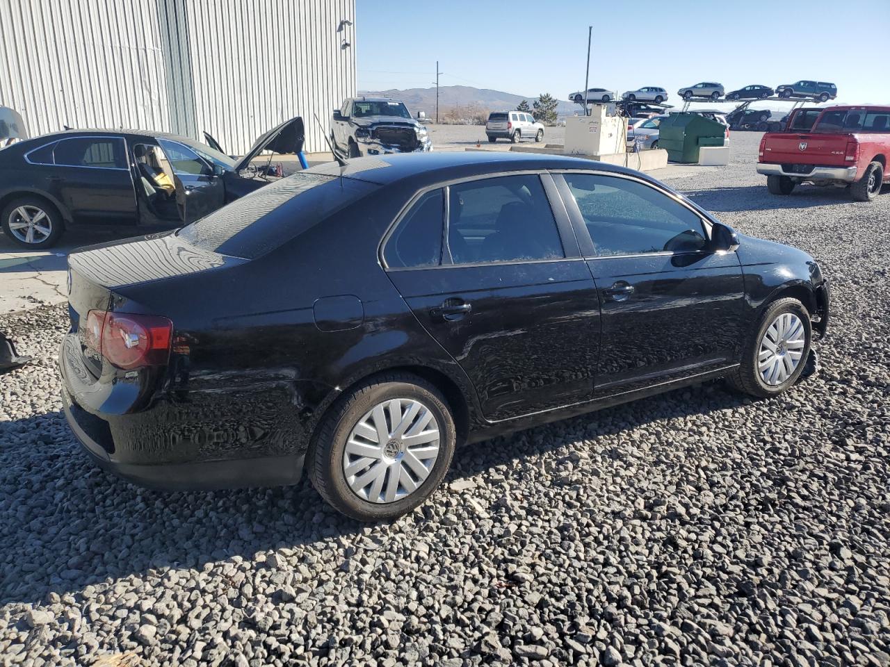 2010 Volkswagen Jetta - Image 3