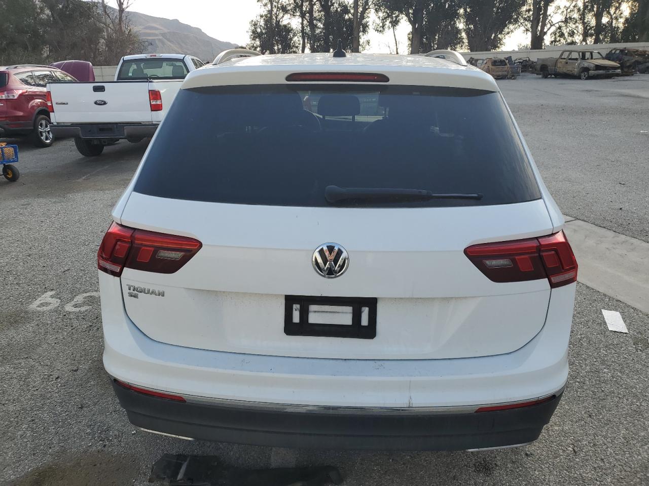 2021 Volkswagen Tiguan - Image 6