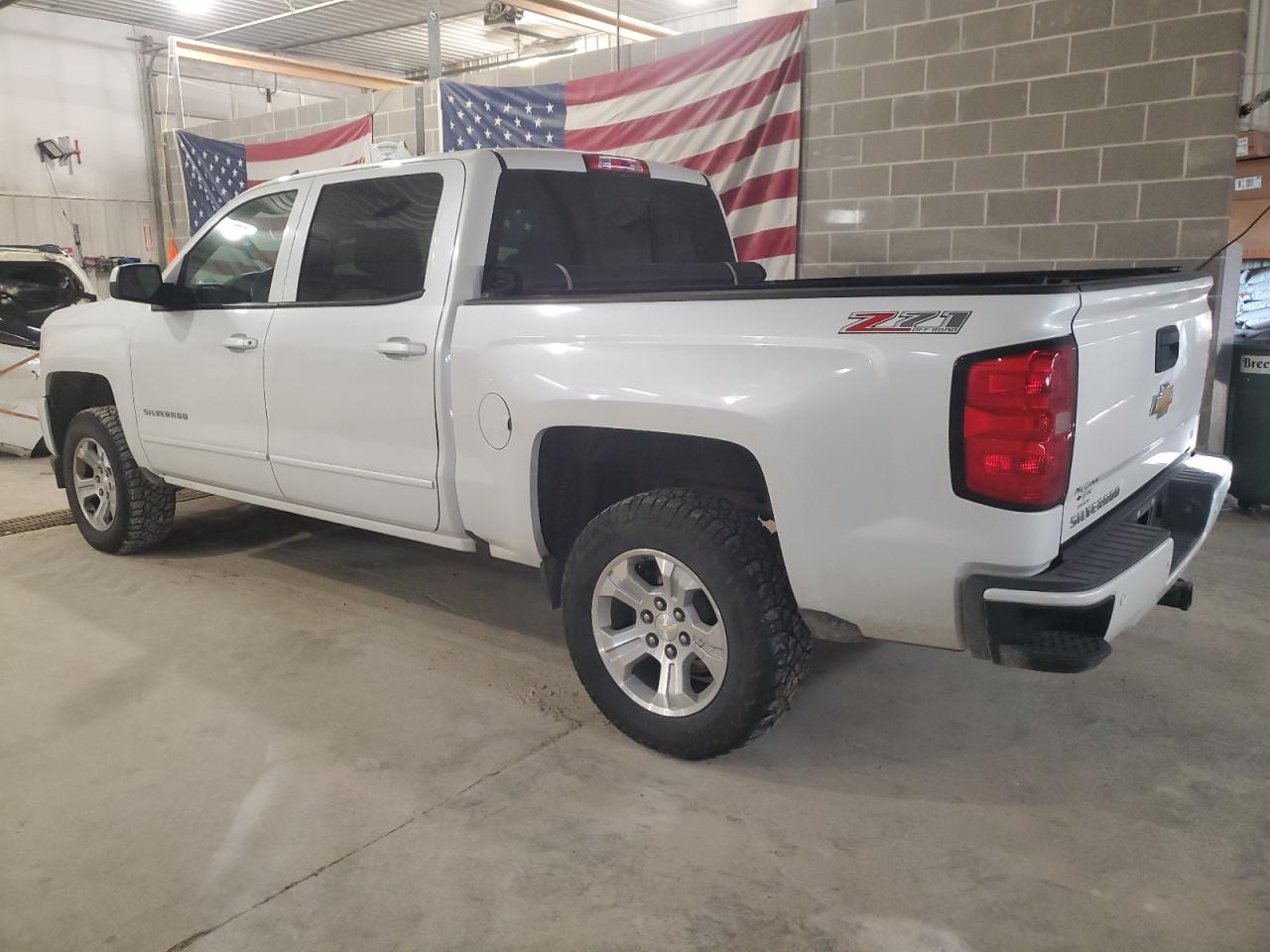 2016 Chevrolet Silverado - Image 2