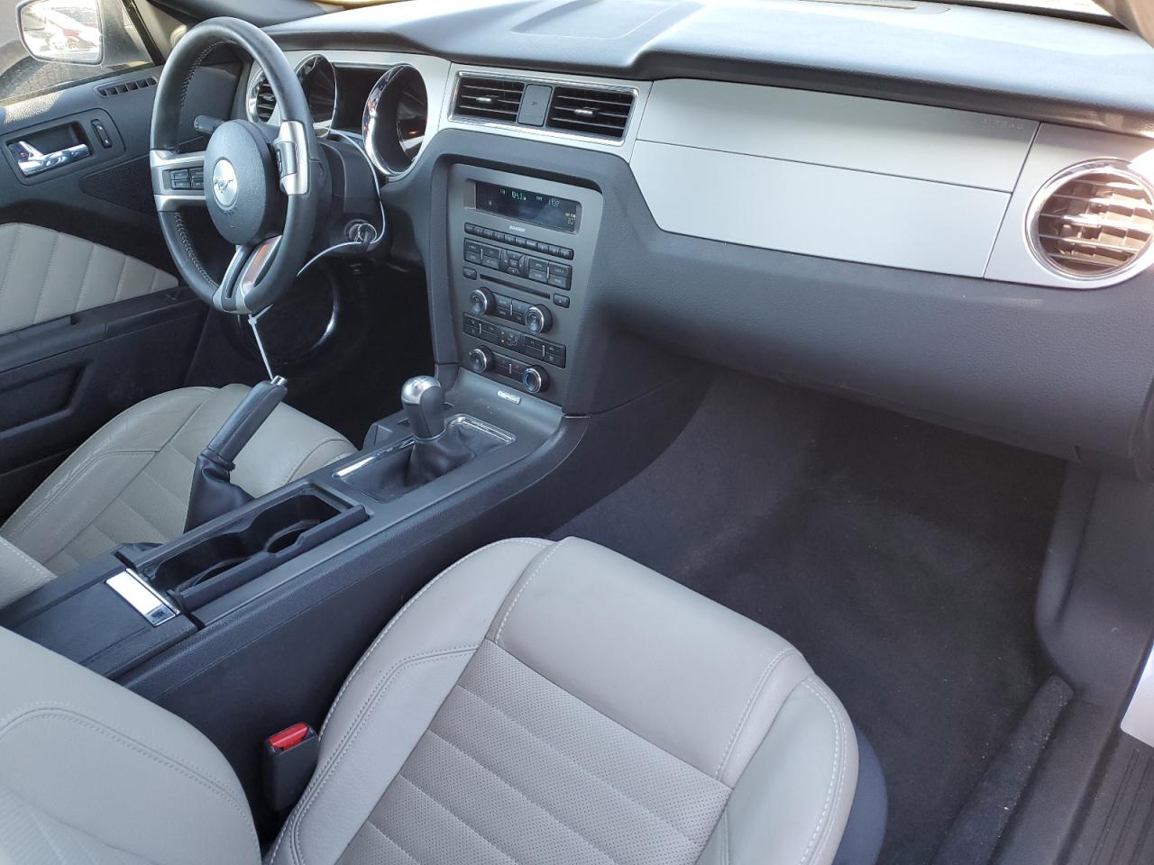 2012 Ford Mustang - Image 8