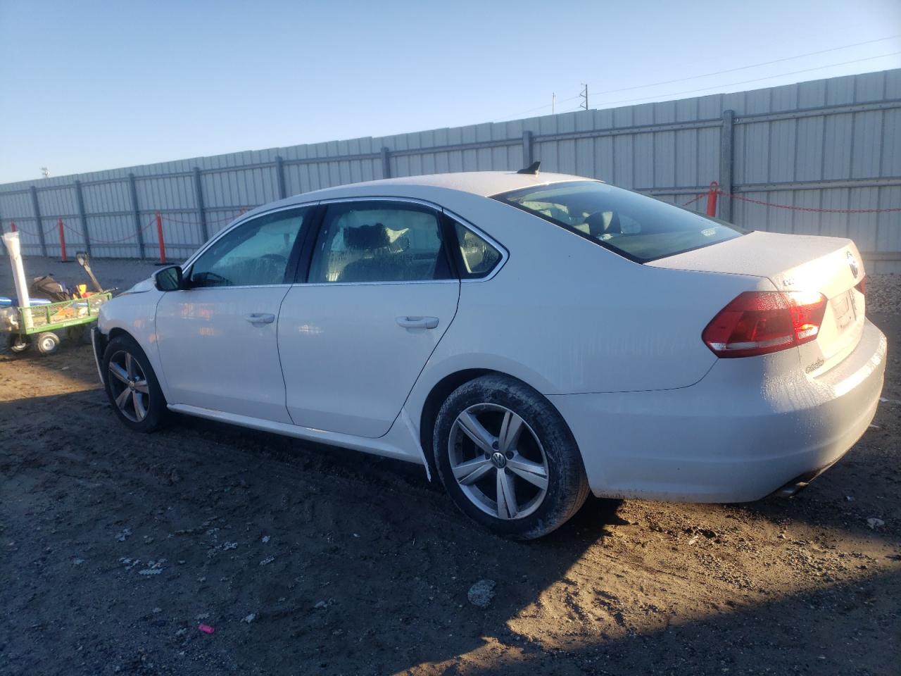 VIN 1VWAT7A38FC088636 2015 VOLKSWAGEN PASSAT no.2