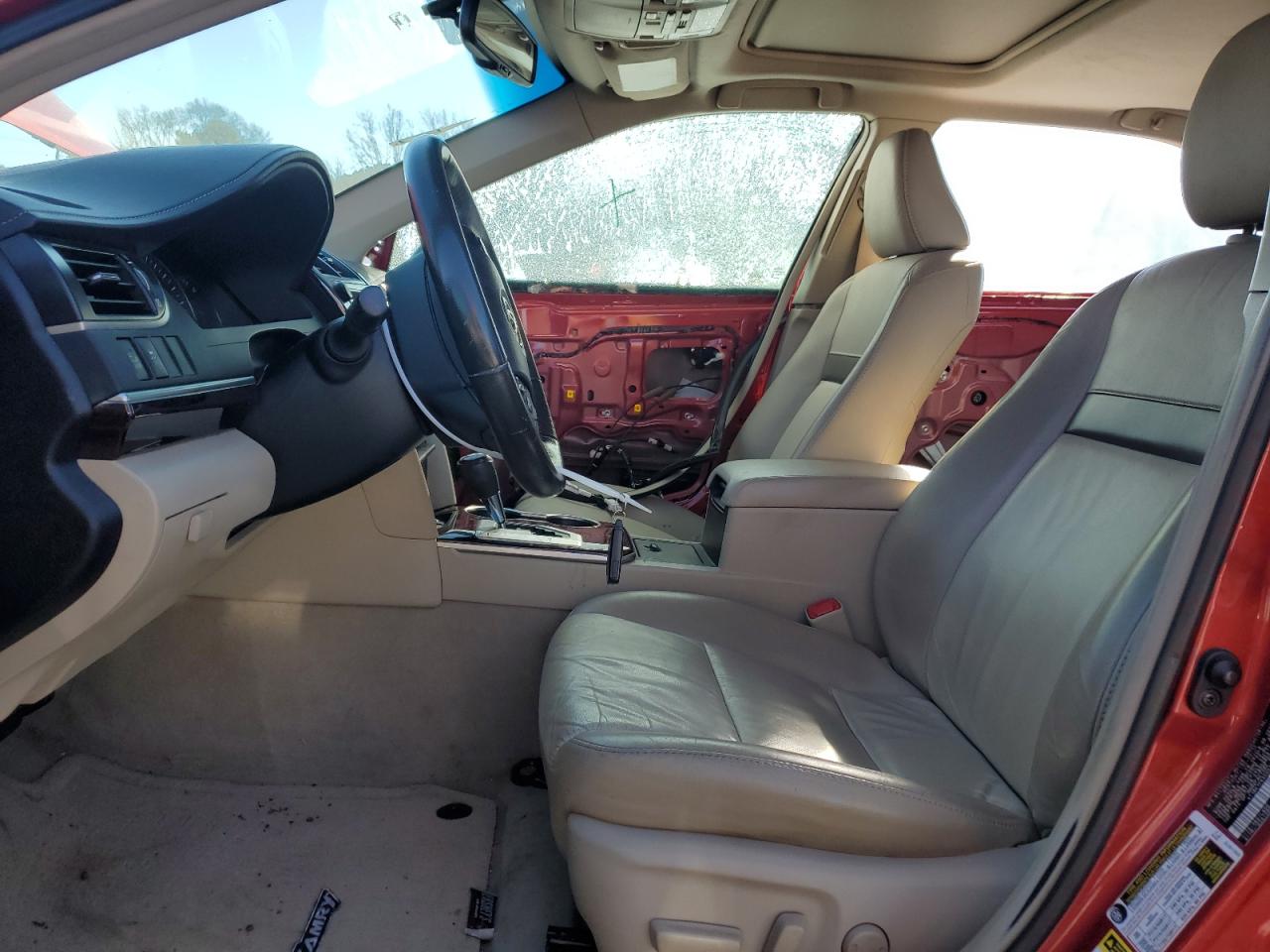 2012 Toyota Camry - Image 7