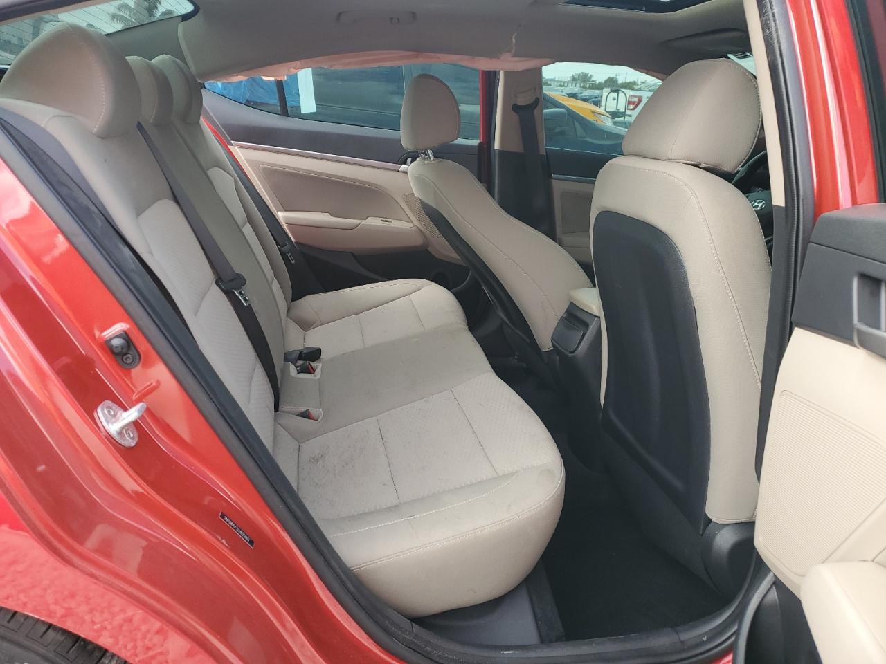 2020 Hyundai Elantra - Image 10