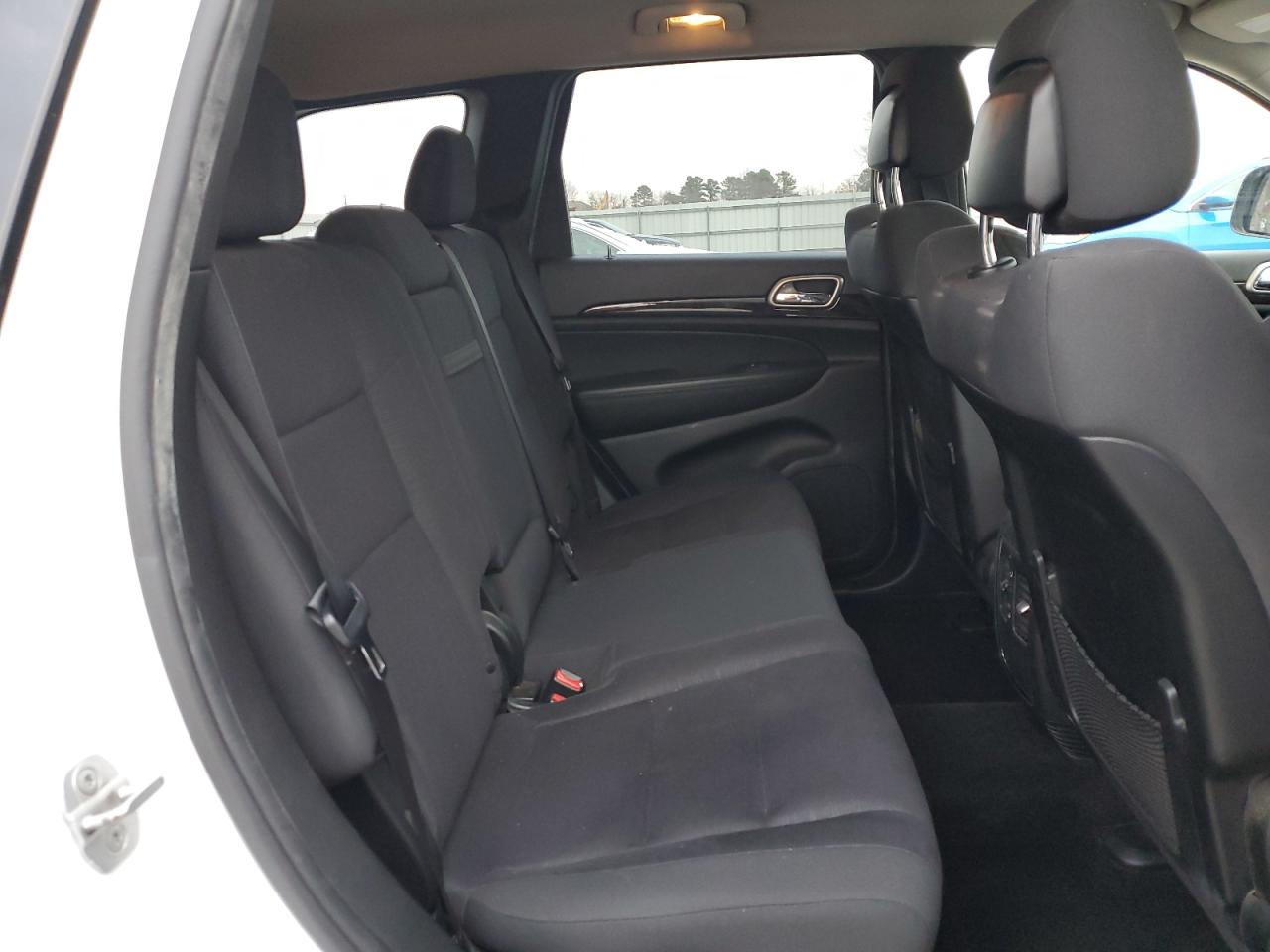2013 Jeep Grand Cherokee - Image 11