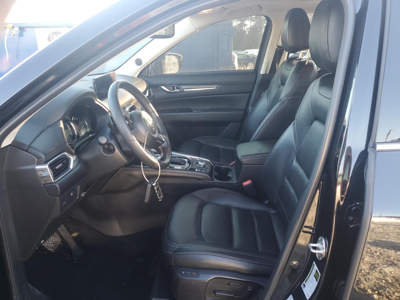 2023 Mazda CX-5 - Image 7