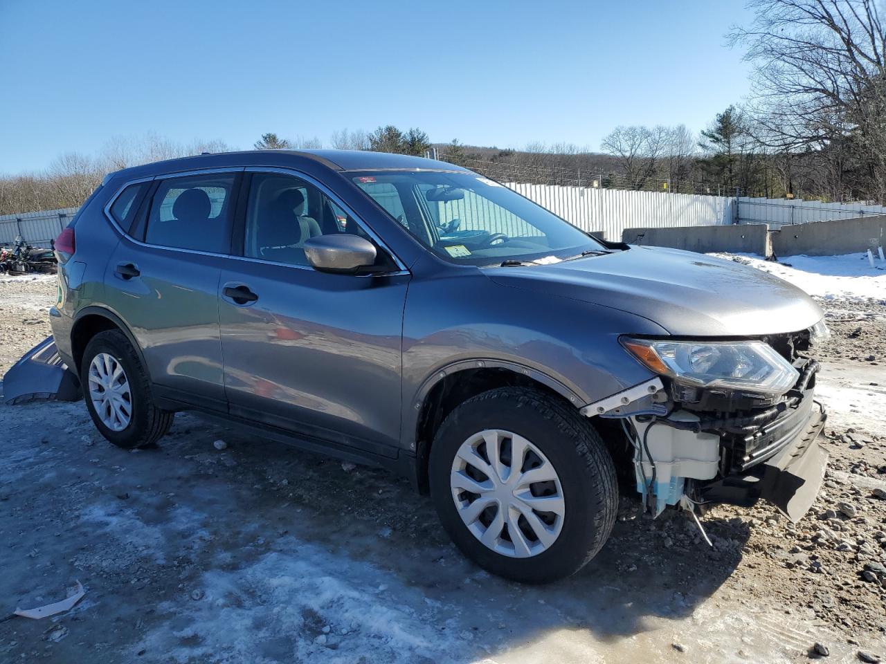 2017 Nissan Rogue - Image 4