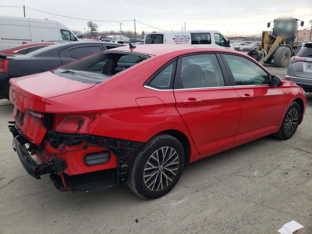 2019 Volkswagen Jetta - Image 3