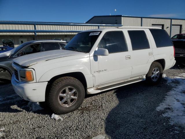 1999 Cadillac Escalade 