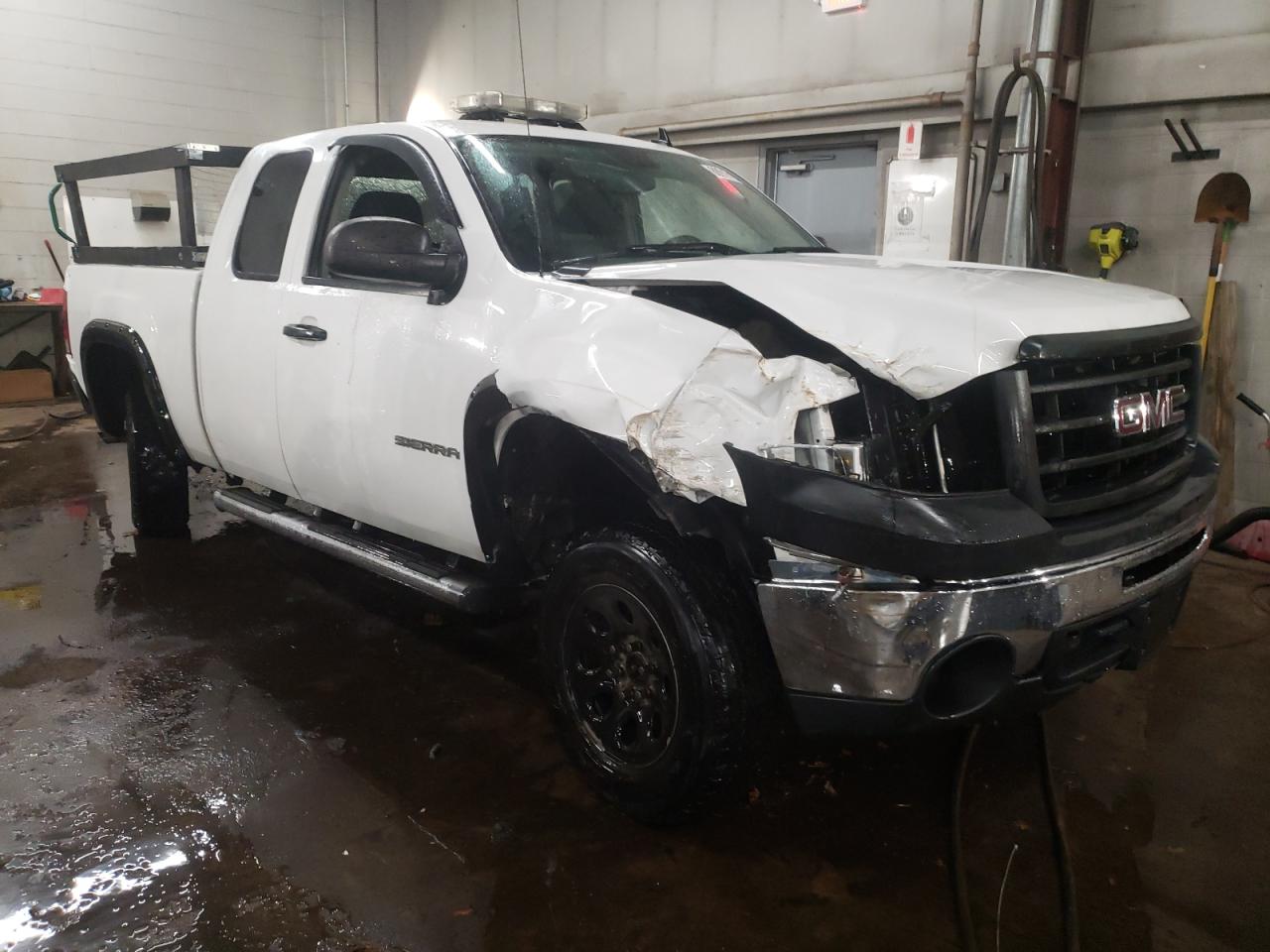 2009 GMC Sierra - Image 4