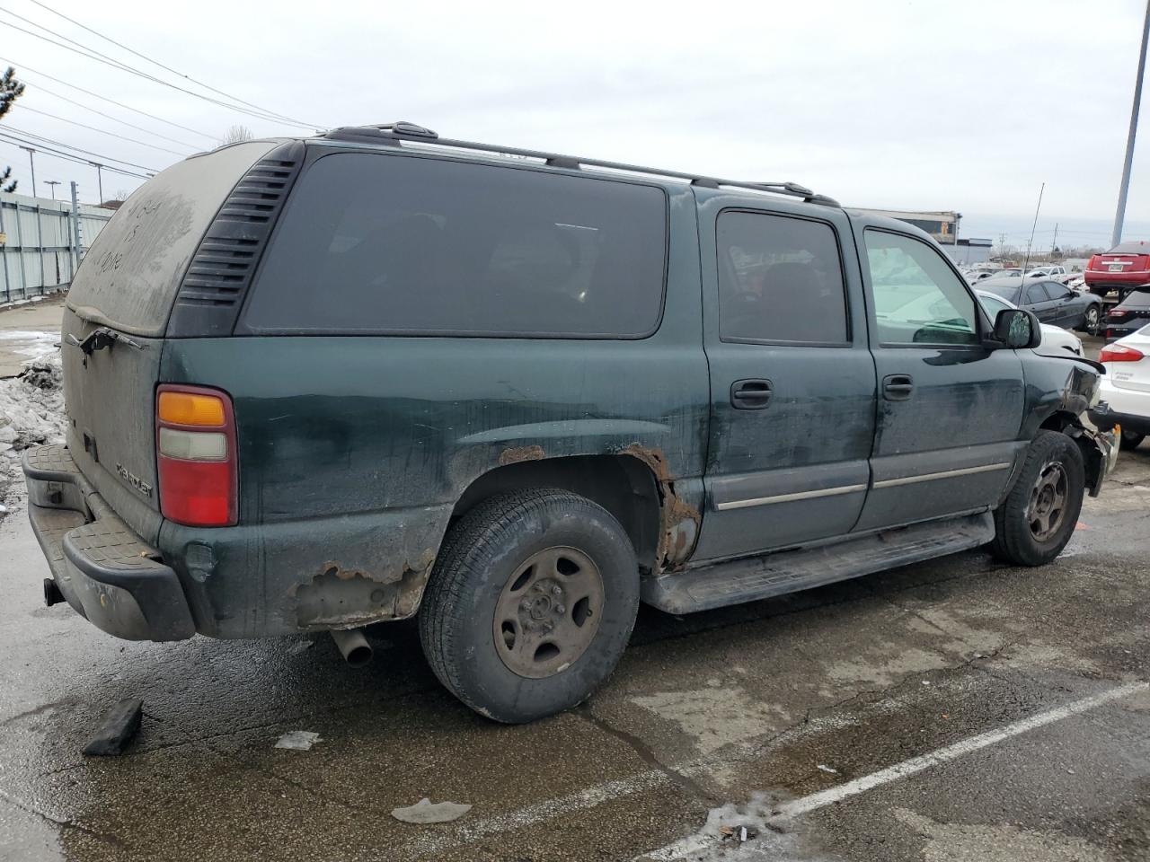 2004 Chevrolet Suburban - Image 3