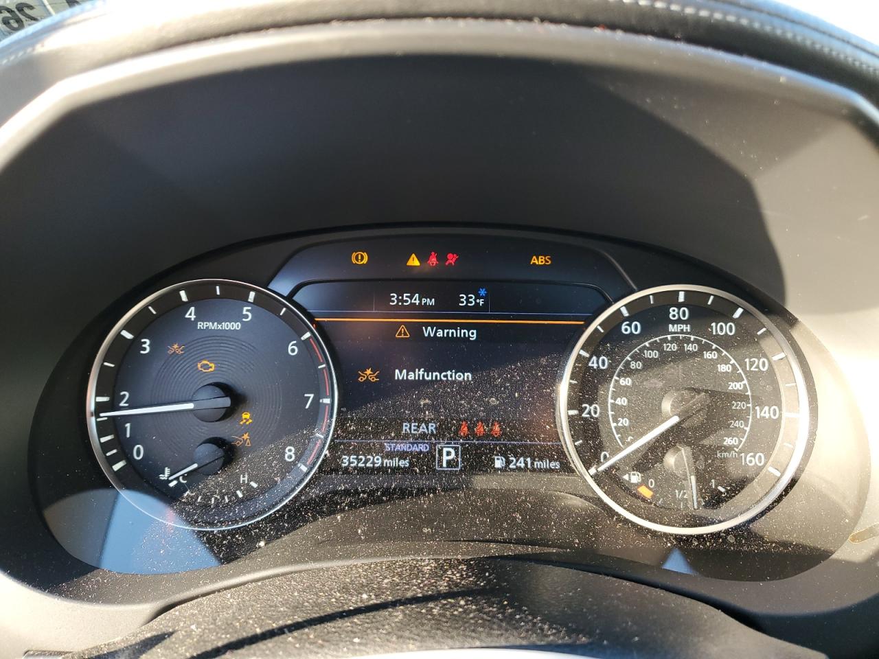 2021 Infiniti QX50 - Image 9