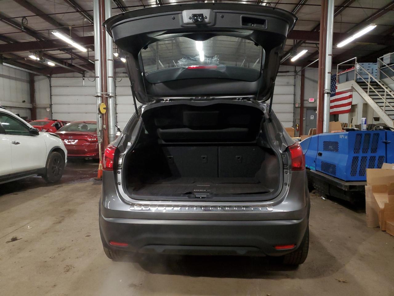 2018 Nissan Rogue - Image 6