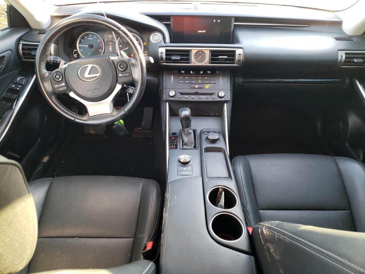 2016 Lexus IS - Image 8
